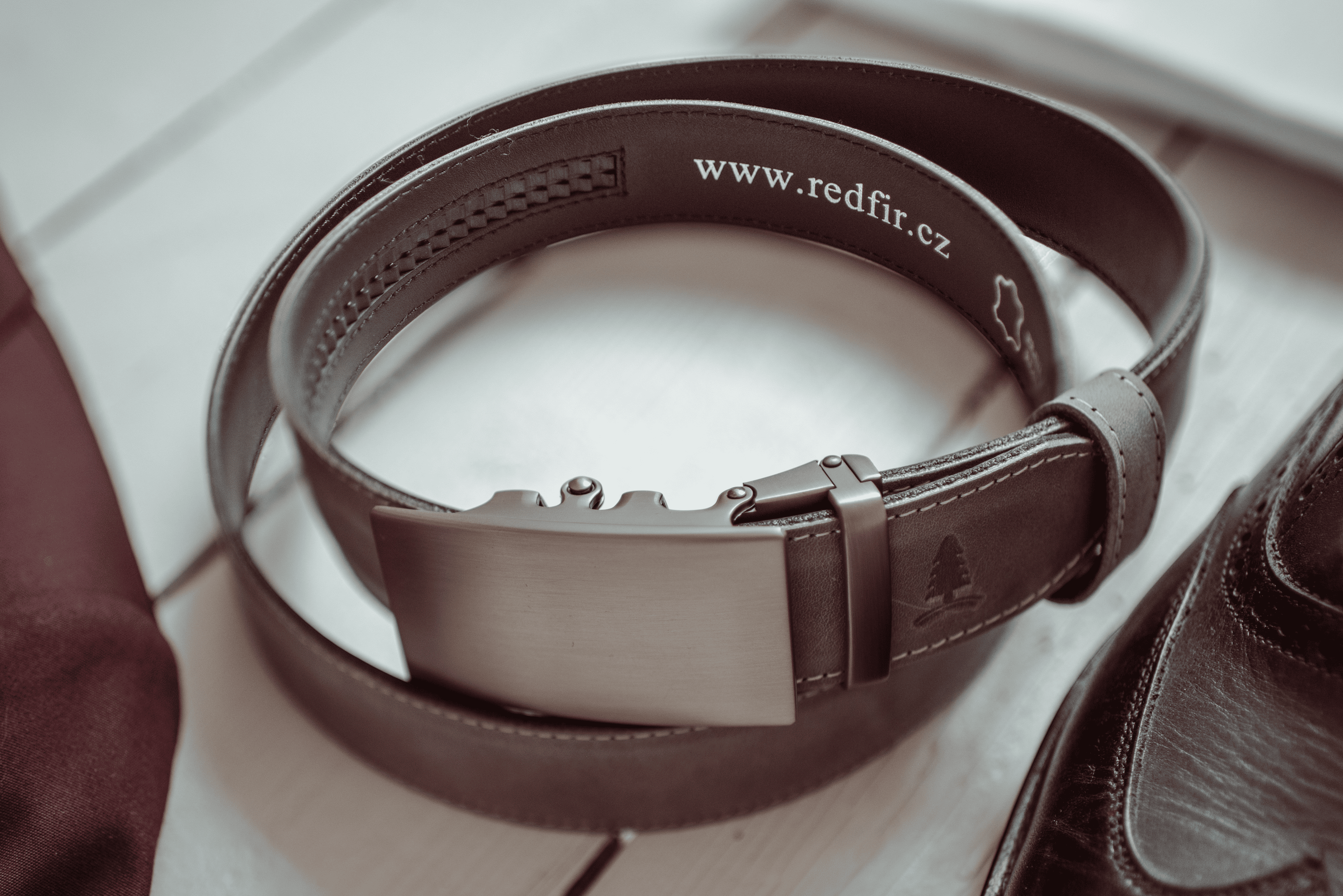 Umber Leather Belt Black Silver